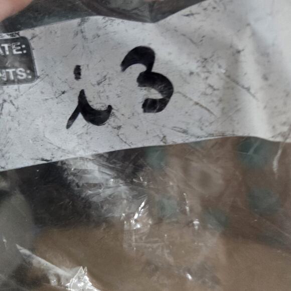 NWT Madewell The Petite Mid-Rise Perfect Vintage Jean black Size 25P - Picture 11 of 11